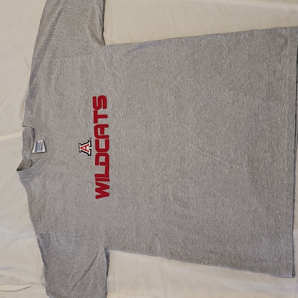 Arizona Wildcats Tshirt Gildan size M